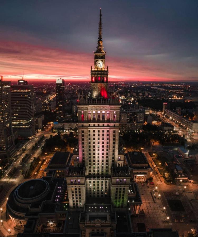 Diamond Metro Wifi 300 Mbs 70'Tv Netflix Hbo Appletv+ Apartment Варшава Екстериор снимка