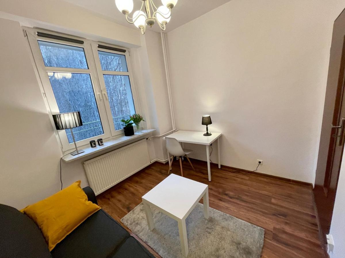 Diamond Metro Wifi 300 Mbs 70'Tv Netflix Hbo Appletv+ Apartment Варшава Екстериор снимка